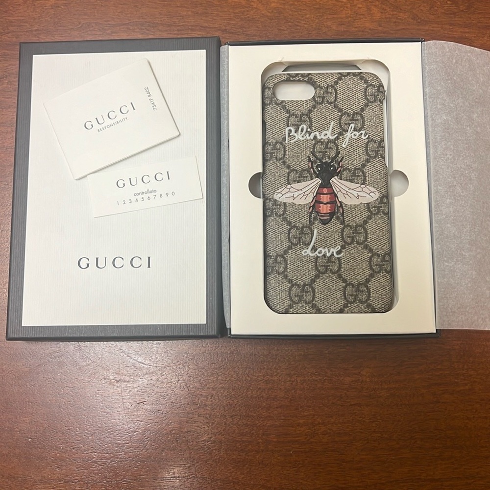Gucci I Phone 7 Authentic-New in Box- Bee- “Blind For Love” Beautiful Case
